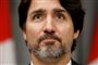 Canadas premierminister, Justin Trudeau, stod tavs og tøvende i 20 sekunder, da han på et pressemøde i Ottawa blev bedt om at kommentere præsident Donald Trumps reaktioner på protestbølgen i USA.