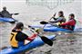 Der bliver rig mulighed for at boltre sig i vandet i weekendens sommervejr, som mændene gjorde 5. juni i  friluftsbadet i Vestre Fjordpark i Aalborg med kajakpolo.