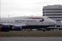 Jumbojet fra BA i lufthavn 