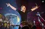 Lars Ulrich står bag trommesæt i Parken