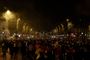 Fans på Champs-Elysees i Paris