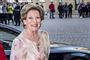 Anne-Marie ses her ankomme til Amalienborg Slot