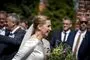 mette frederiksen ved sommeren bryllup