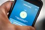 billede af mobiltelefon med smitteappen aktiv