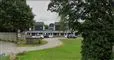 Stjernevejskolen set ude fra vejen