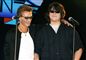 Eddie Van Halen sammen med sin søn Wolfgang på scenen
