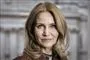 Helle Thorning Schmidt kigger direkte ind i kameraet 