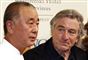 Robert de Niro kigger på den japanske kok  Nobuyuki ”Nobu” Matsuhisa