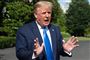 donald trump gestikulerer