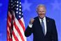 Joe Biden med knyttet hånd