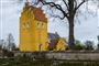 En gulkalket kirke