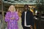sofie linde og melvin kakooza poserer for kameraet 