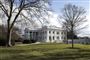 Billede af et juledekoreret Hvide Hus i Washington