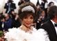 Joan Collins med diadem