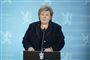 Statsminister Erna Solberg frygter, at en ny bølge af smitte kan være på vej, og at epidemien kan komme ud af kontrol. Derfor indfører regeringen nye restriktioner i de næste to uger.
