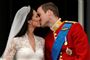 Hertuginde Catherine giver sin mand Prins Philip et bryllupskys