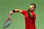 tennisspiller server