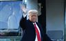 Trump vinker