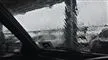 Regn på bilrude set inde fra