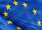 Et blåt EU flag med gule stjerner