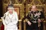Donning Elizabeth og prins Philip på tronen.
