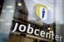 Et billede af døren på et af landets jobcentre. 