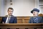 dronning Margrethe og kronprins Frederik sidder på tilhørerpladserne i folketinget