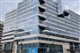 IMFs hovedkvarter med stor glasfacade. 