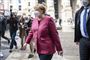 angela merkel går med mundbind
