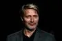 mads mikkelsen smiler 
