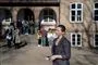 Mette Frederiksen interviewes udendørs