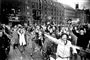 glade danskere på gaden den 4. maj 1945