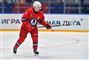vladimir putin i aktion på ishockeybanen