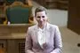 Smilende Mette Frederiksen i Folketinget