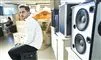 billede af Jesper Theil Thomsen ved flere soundbokse