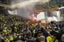 masser af tilskuere ses på Brøndby Stadion