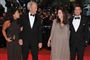 Angelina Jolie indlagt for at føde