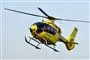 en lægehelikopter i luften