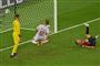 En fodboldspiller scorer mål for Danmark