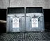 To indsamlingscontainere