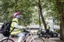 skolebarn på cykel