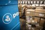 Coronaudbruddet har betydet, at flere handler på nettet, og det giver flere pakker at bringe ud for PostNord. (Arkivfoto)