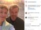 Kronporinsen med en ung fyr i en selfie