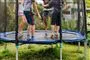 børn på trampolin
