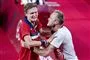 badmintonspilleren victor axelsen i gråd efter sejr 