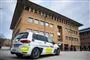 politibil foran retten i glostrup 