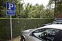 Mor efterlod barn i glohed bil og gik i Netto
