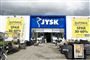 En Jysk butik med store gule udsalgsskilte
