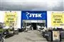 En Jysk butik med store gule udsalgsskilte