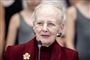 dronning margrethe står ved mikrofon